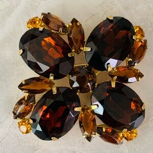 Vintage Gemstone Floral Brooch